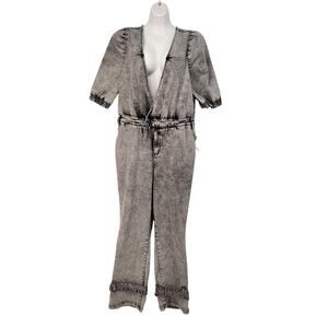 NWT FASHION TO FIGURE Light Wash Black Denim Jumpsuit Plus Tie Ankle Women's 0